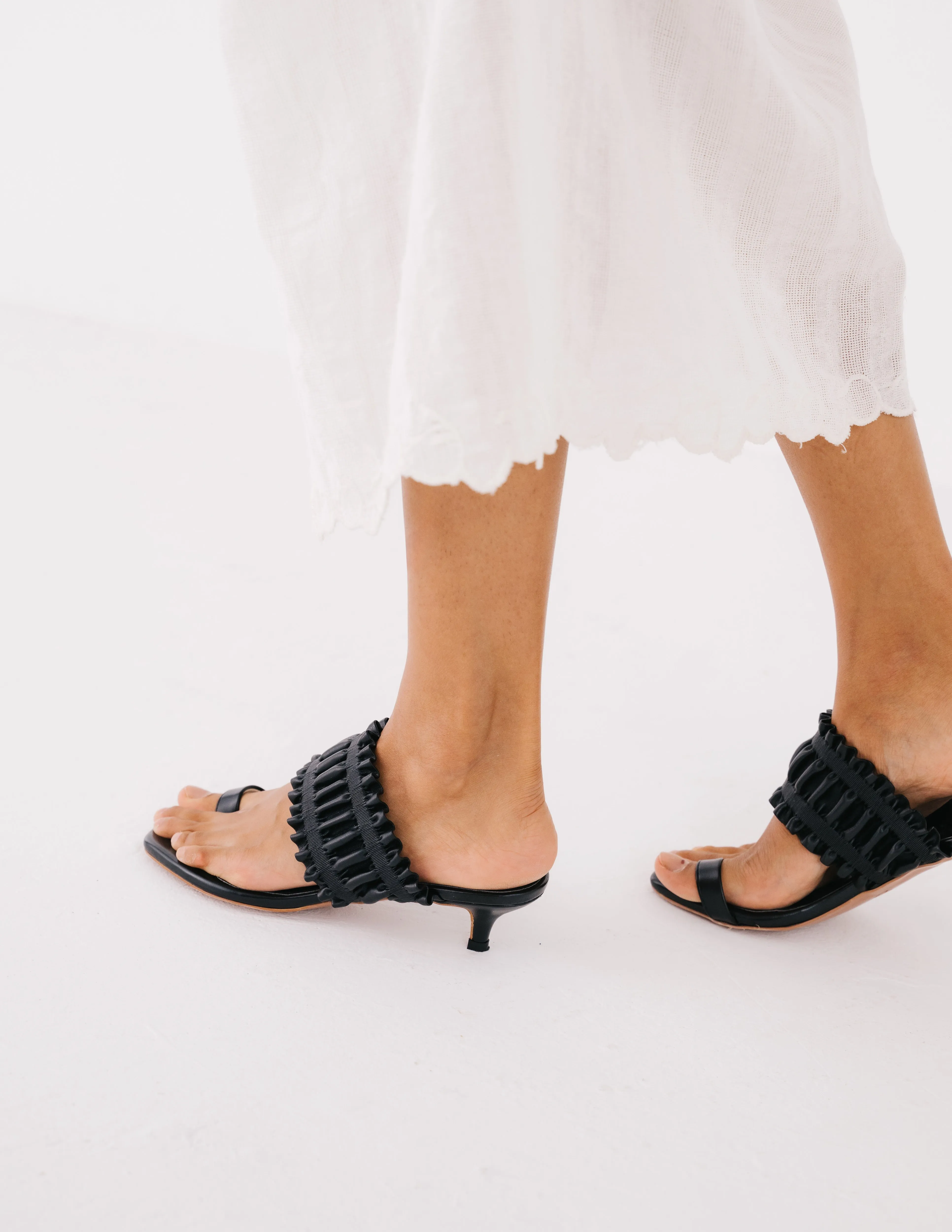 Eva Toe Loop Heel Mules (Navy Blue)