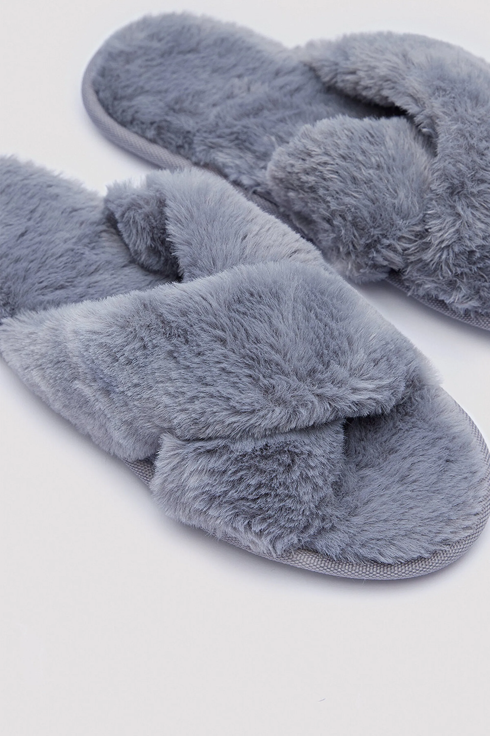 Nina Slipper