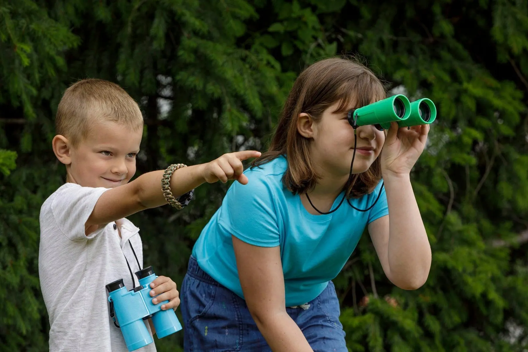 Outdoor Discovery Field Binoculars (1 Unite Assorted) by Toysmith