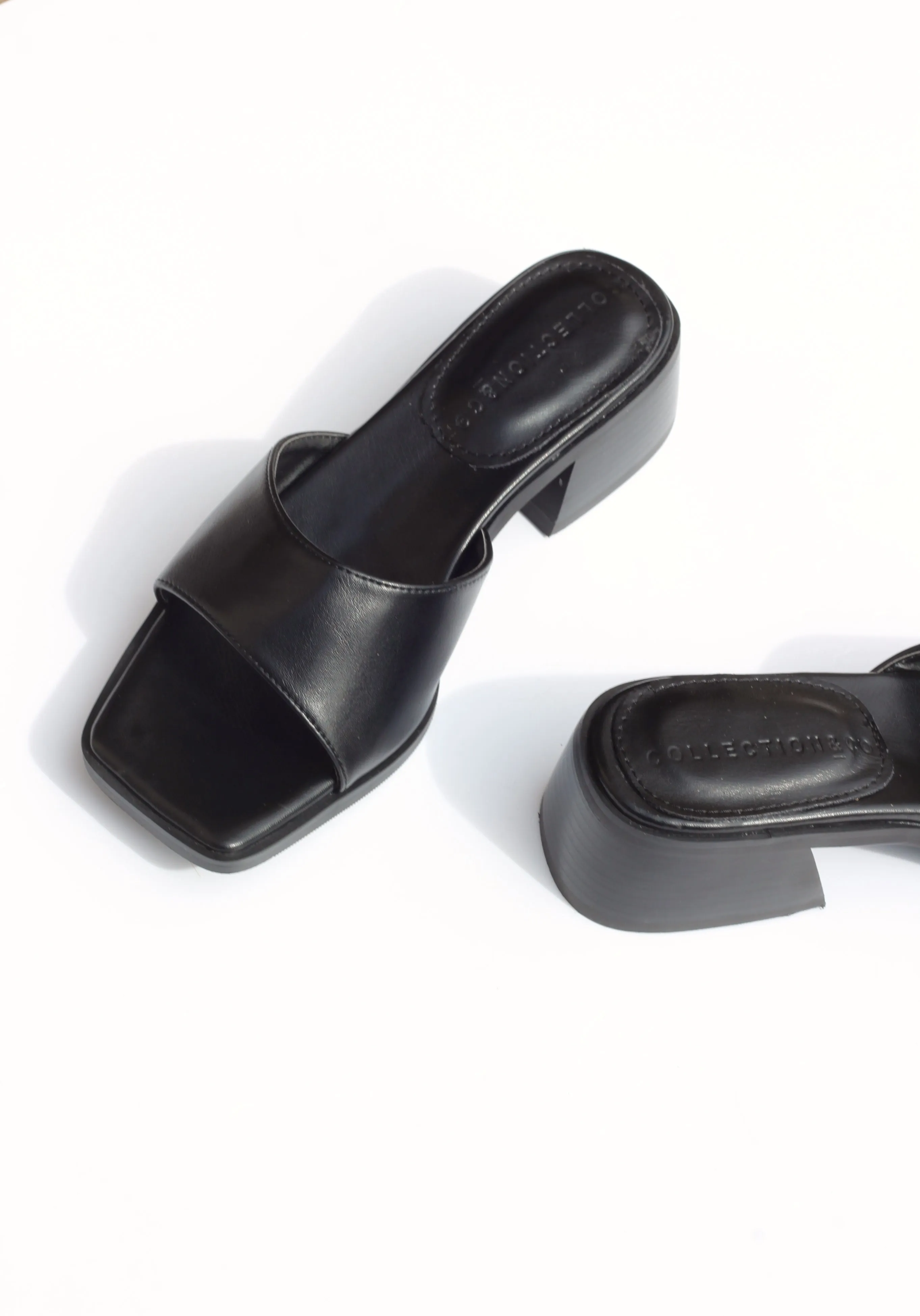 PIA Mule, Black