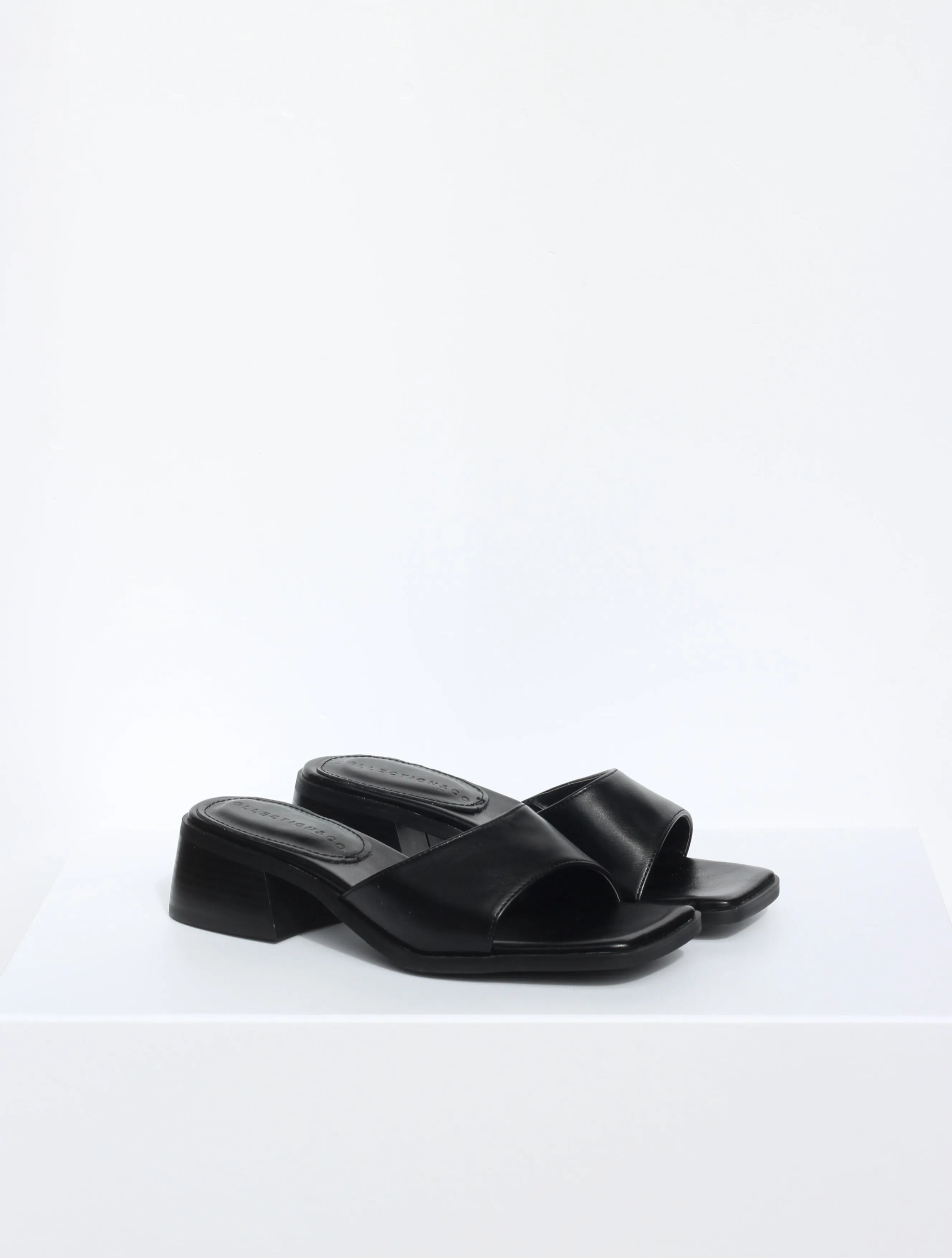 PIA Mule, Black