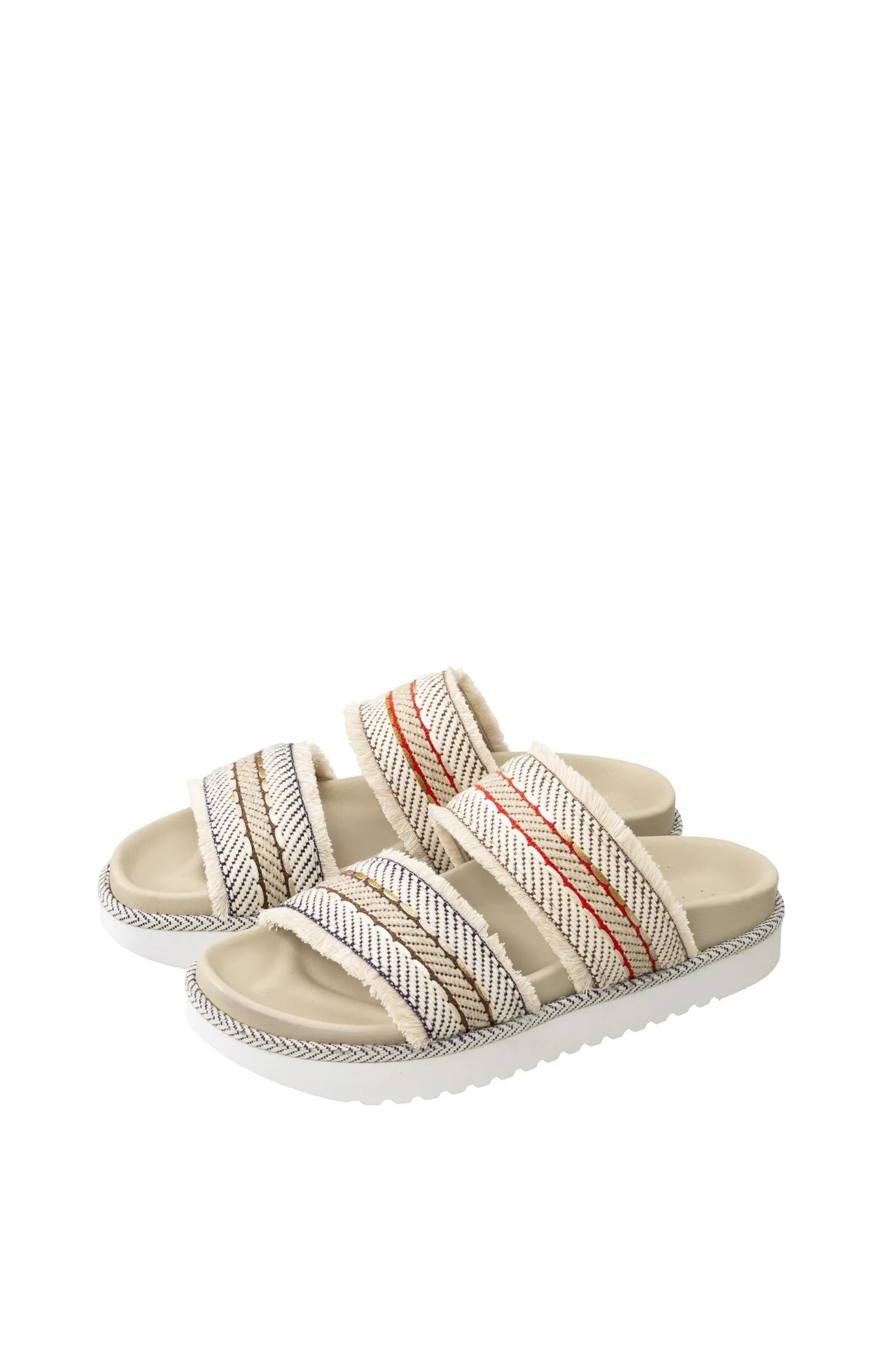 Sandals with braided straps and fringes