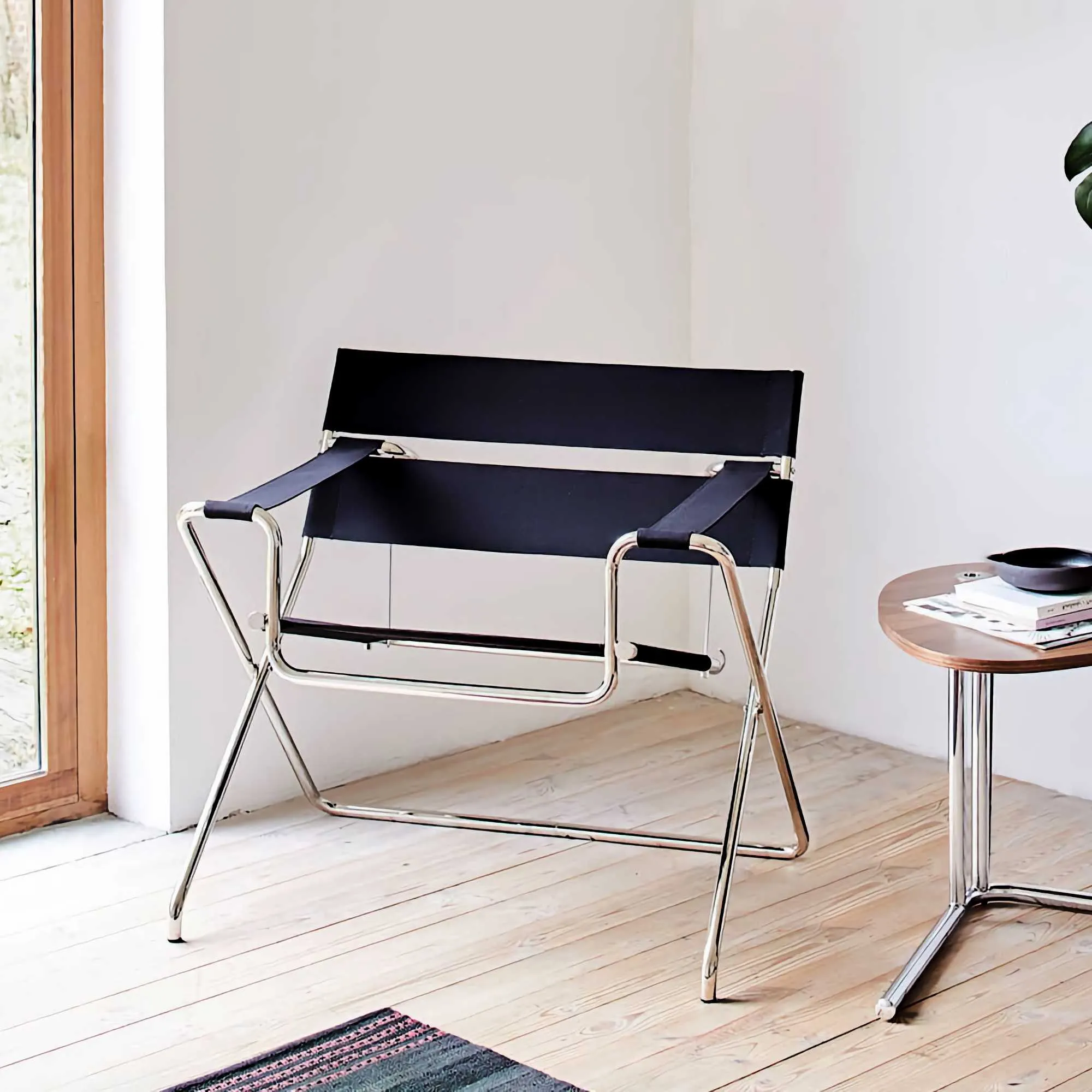Tecta D4 armchair, black fabric