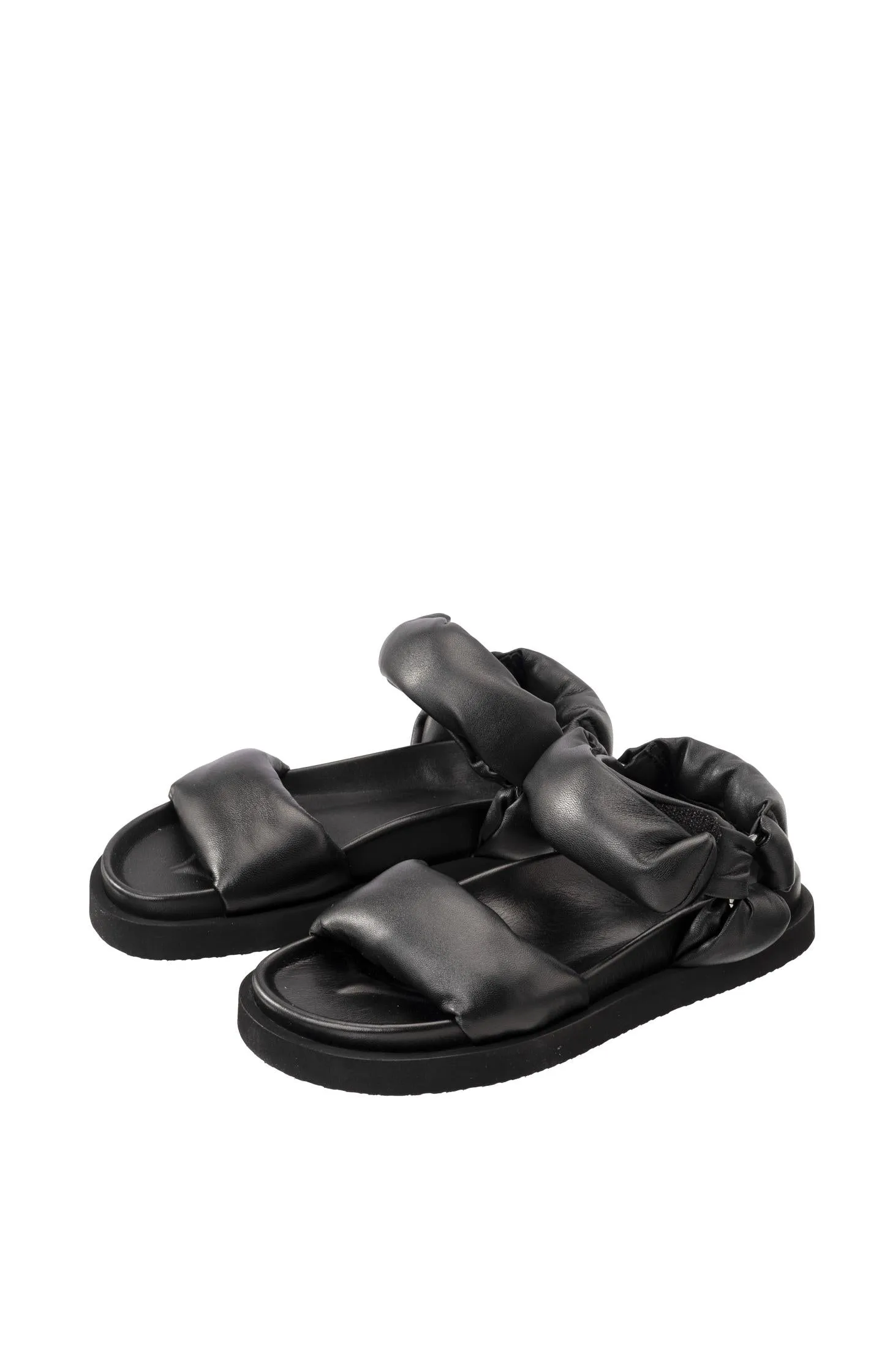 Volume sandals with padded straps